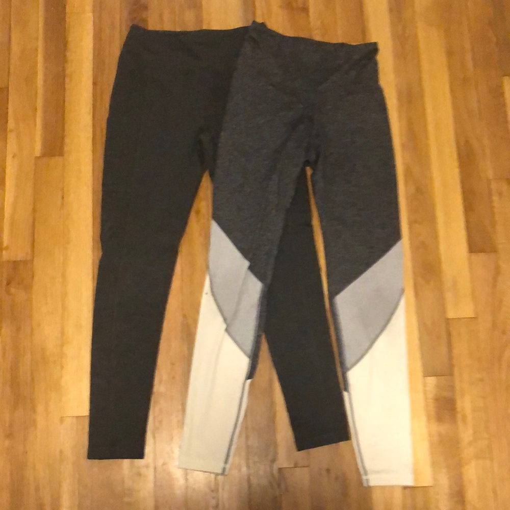 2 pack of gray excersise pants